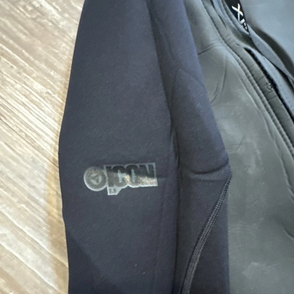 XCEL Mens Wetsuit Shorts Long‎ Sleeve SIZE XL Zippered